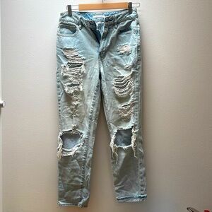 Heavily Distressed Boyfriend Jeans – Street Style Cool